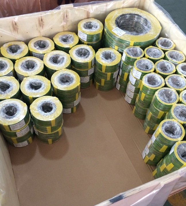 Spiral wound gasket export packing with plastic film and wooden cases